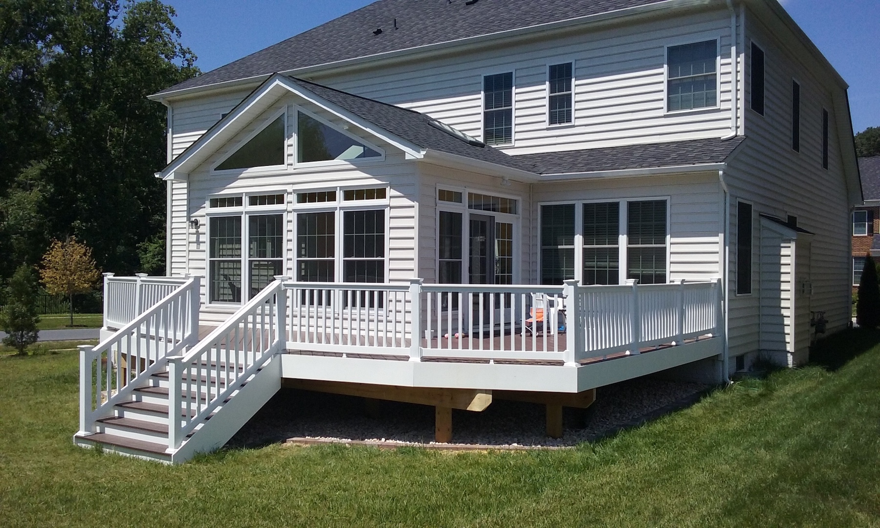 Porches made by experienced porch builders Chicago